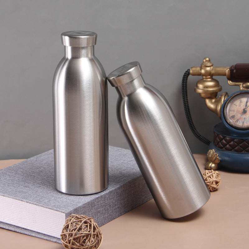 Isolierte Edelstahl-Wasserflasche Brehn