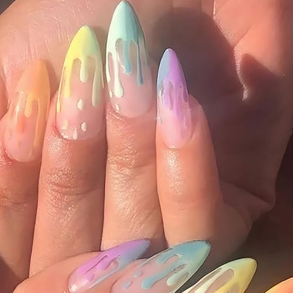 Kunstnagelset mit stilvollem Wassertropfen-Muster Brehn