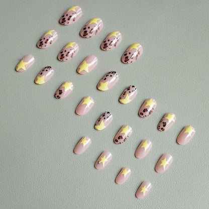 Trendy Tierdruck und Stern Nagelkunst Set