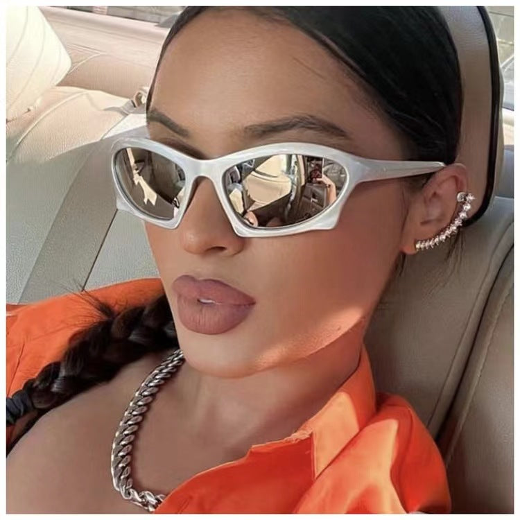Damen moderne und stilvolle Sonnenbrille mit attraktivem Design Brehn