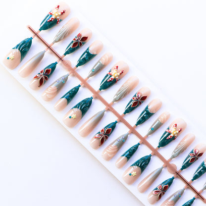 Dekorative Nagelkunst