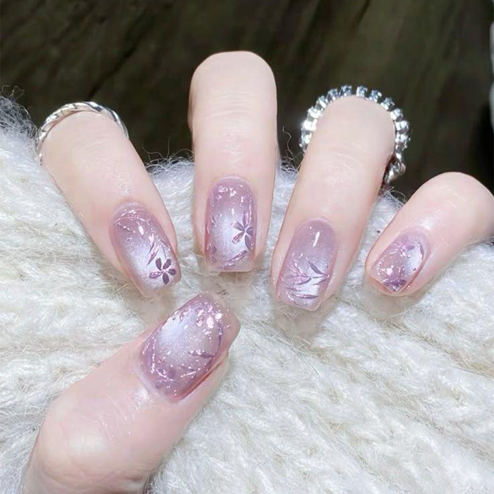 Dekorative Nagelkunst Brehn