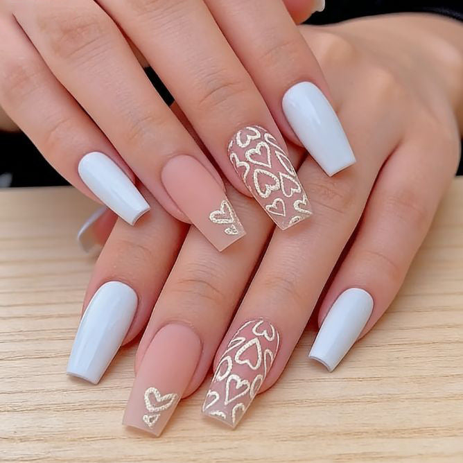 Herz-verzierte Gel-Nagelkunstverlängerungen Brehn