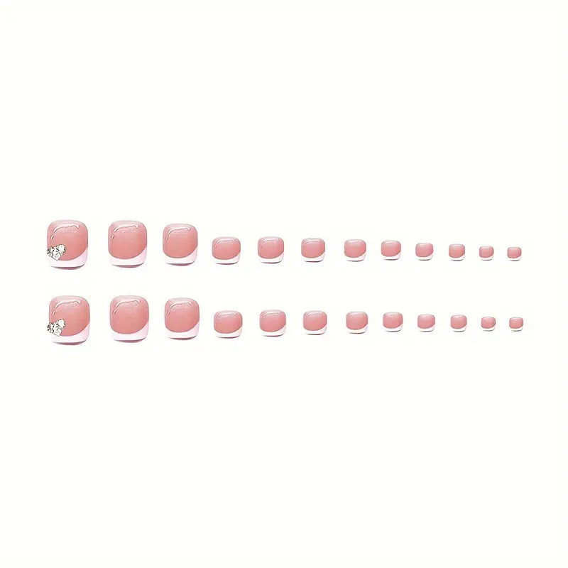 Stilvolles Press-On Nagelkunst-Set mit Strassakzenten Brehn
