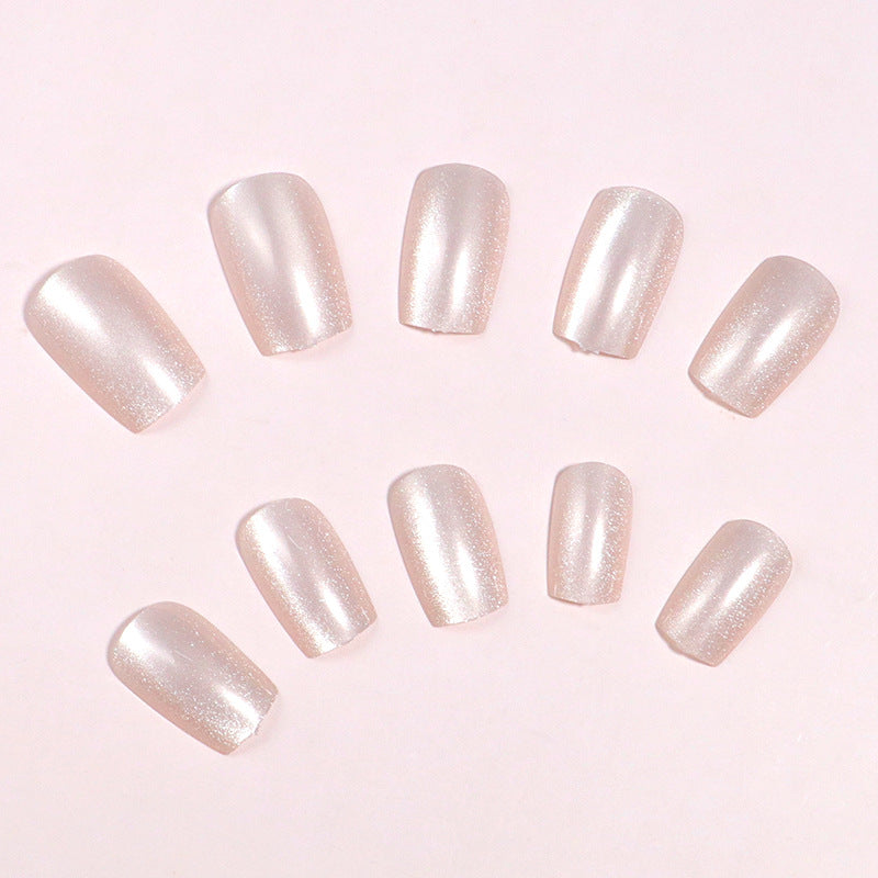 Verschönernde Press-On-Nagelset Brehn