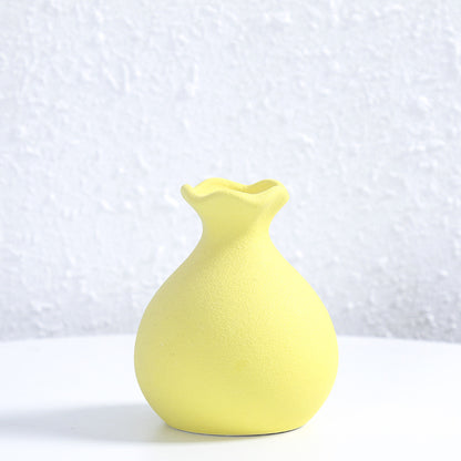 Einzigartige gebogene keramische Blumenvase Brehn