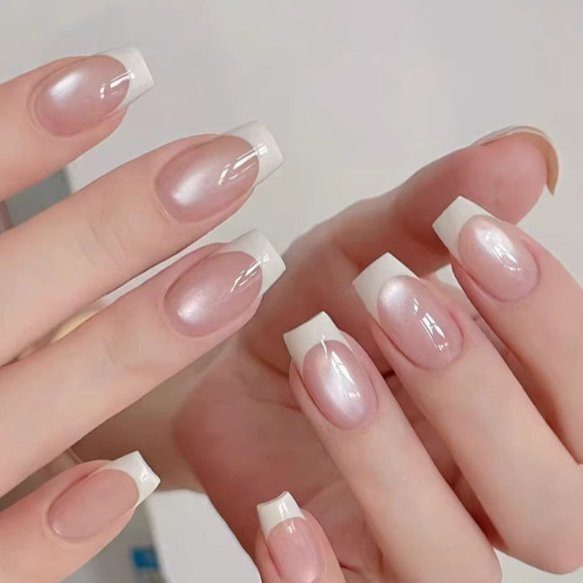 Elegante französische Spitzen-Gel-Nägel zum Aufkleben Brehn