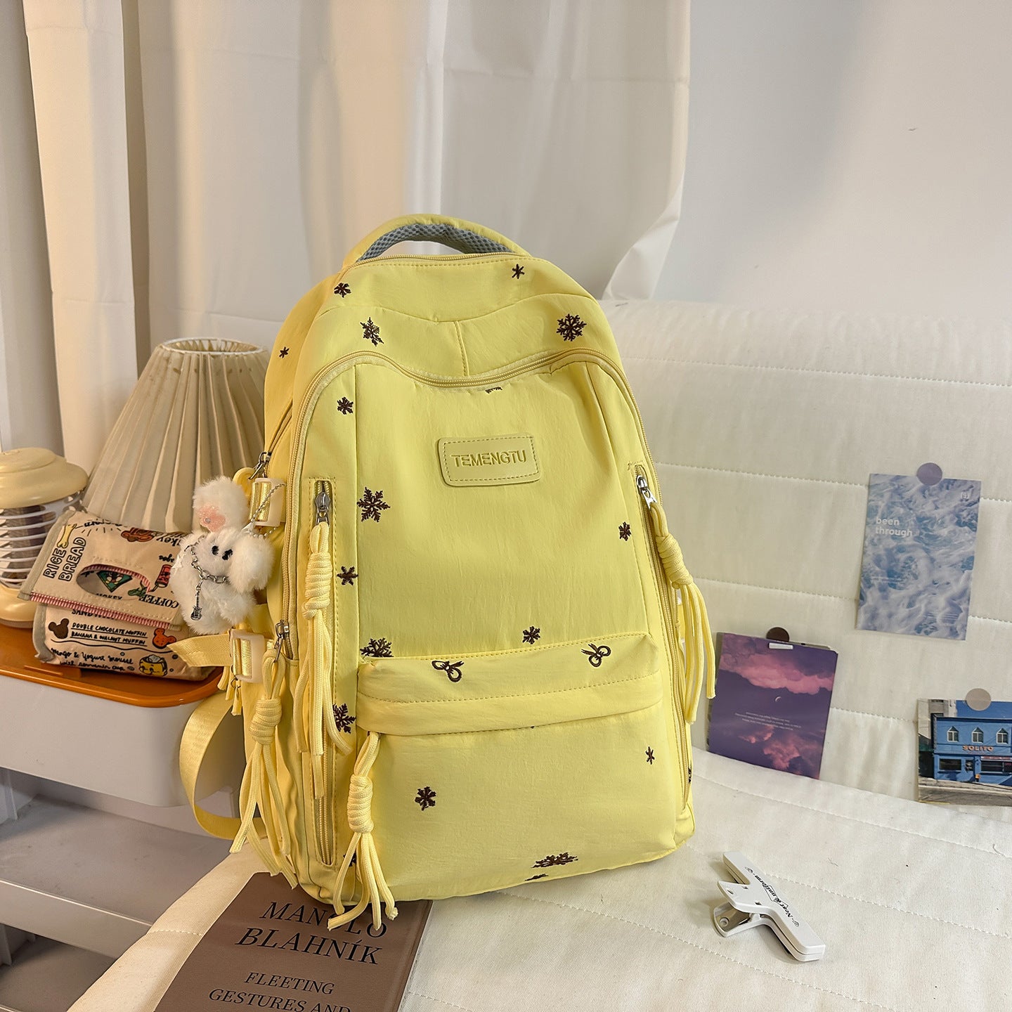Eleganter floral bestickter Rucksack Brehn