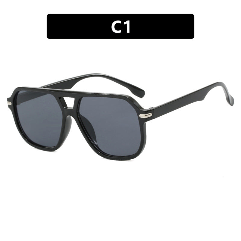 Damen modische Sonnenbrille mit schützendem UV-Filter und stylishen Gläsern Brehn