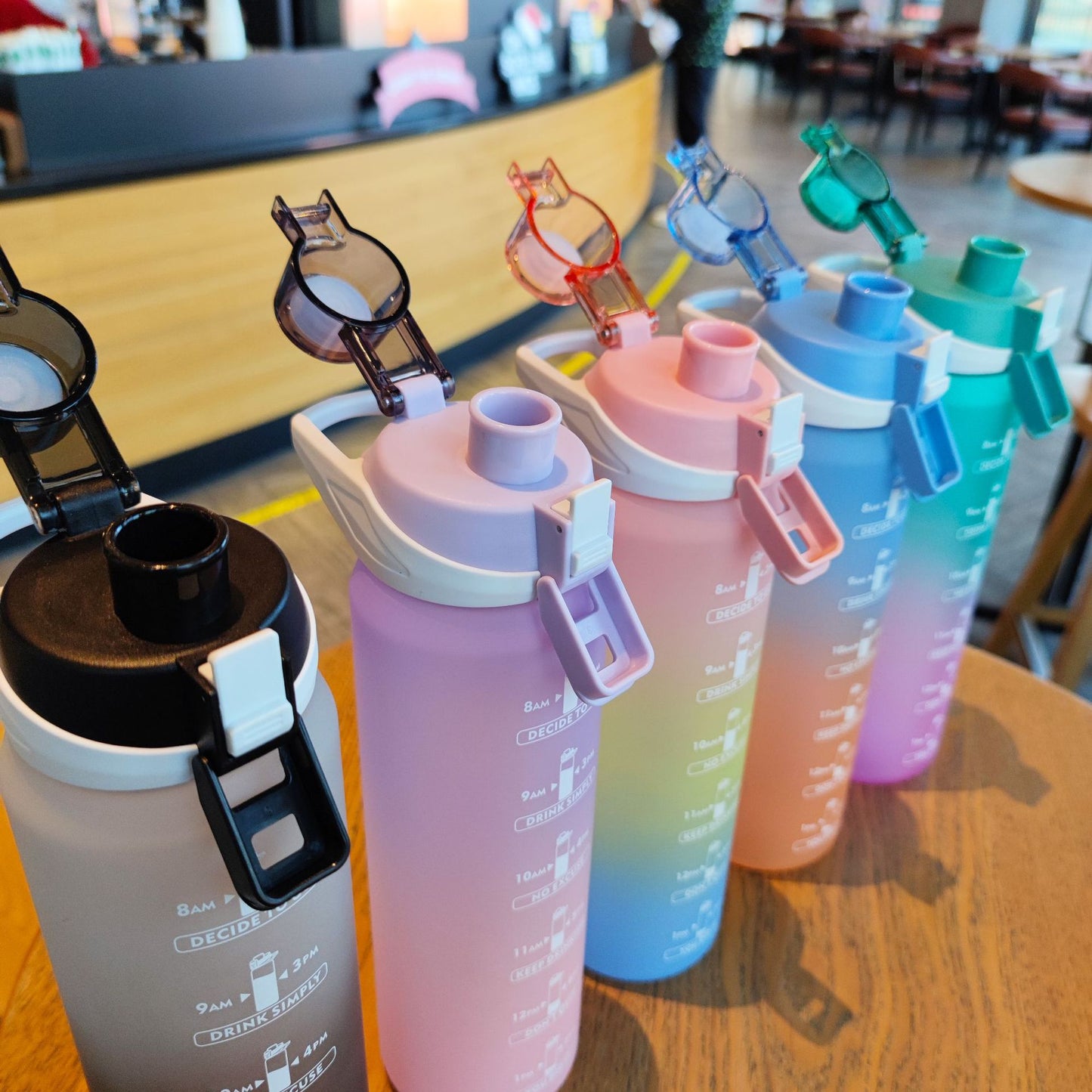 Damen Motivierende Trinkflasche mit einzigartiger Zeitmarkierung und sicherem Verschluss Brehn