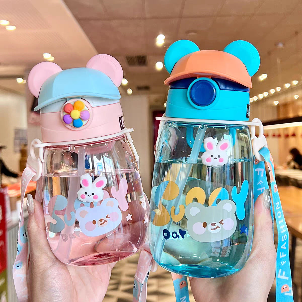 Damen Verspielte Kindertrinkflasche mit integriertem Strohhalm Brehn