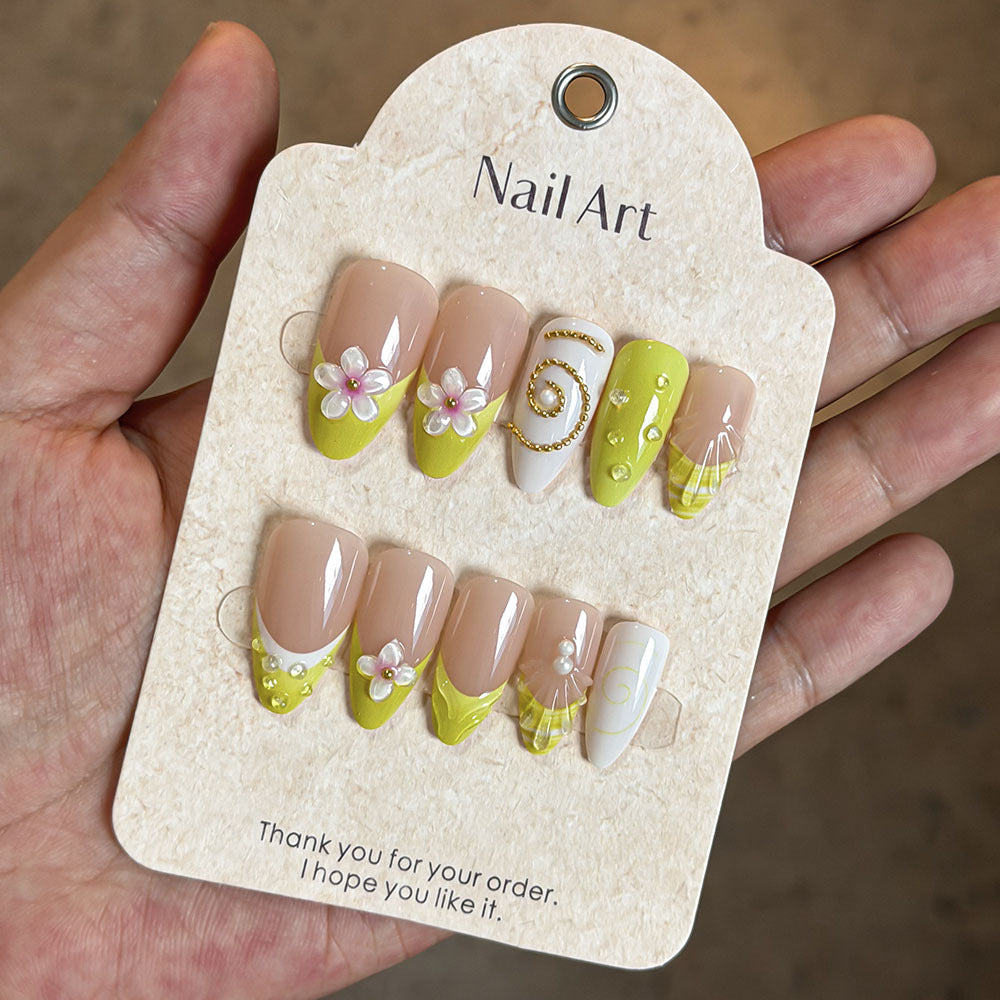 Künstlerisch gestaltetes Press-On Nagelset Brehn