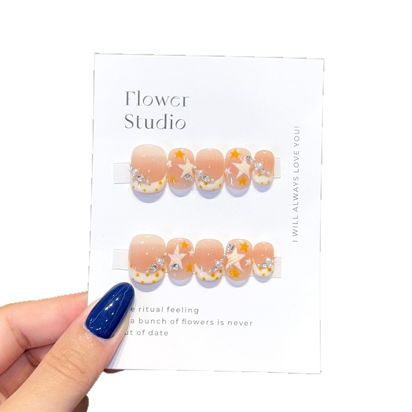 Kunstnägel Im Eleganten Blüten-Design Brehn