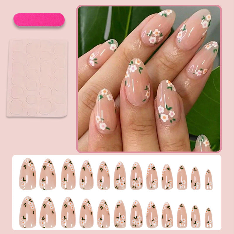 Kunstnagelset mit romantischen Blumendesigns Brehn