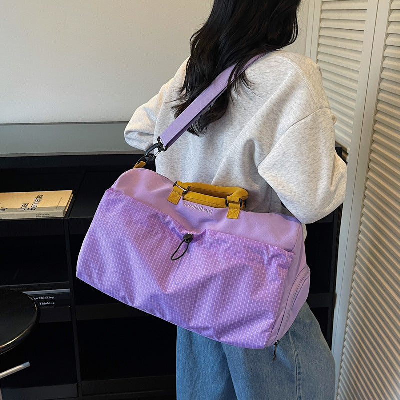 Sportliche Reisetasche Mit Gepolstertem Tragegriff Brehn