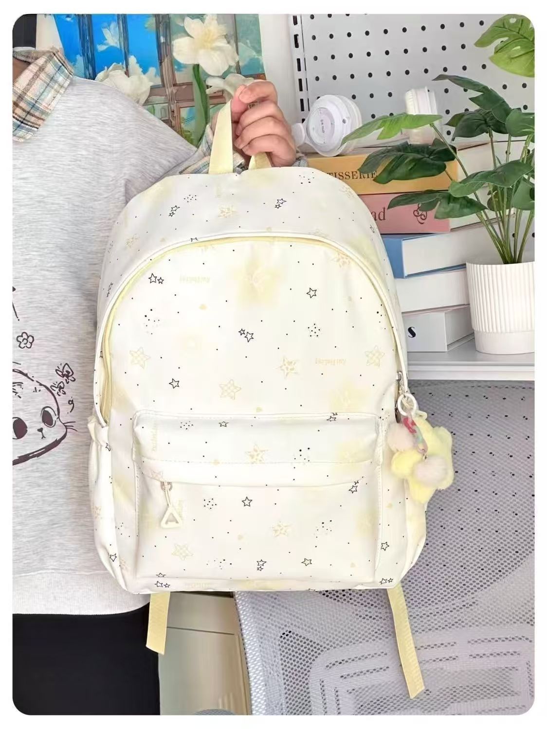 Schulrucksack mit Verspieltem Sternedesign und Mehreren Fächern Brehn