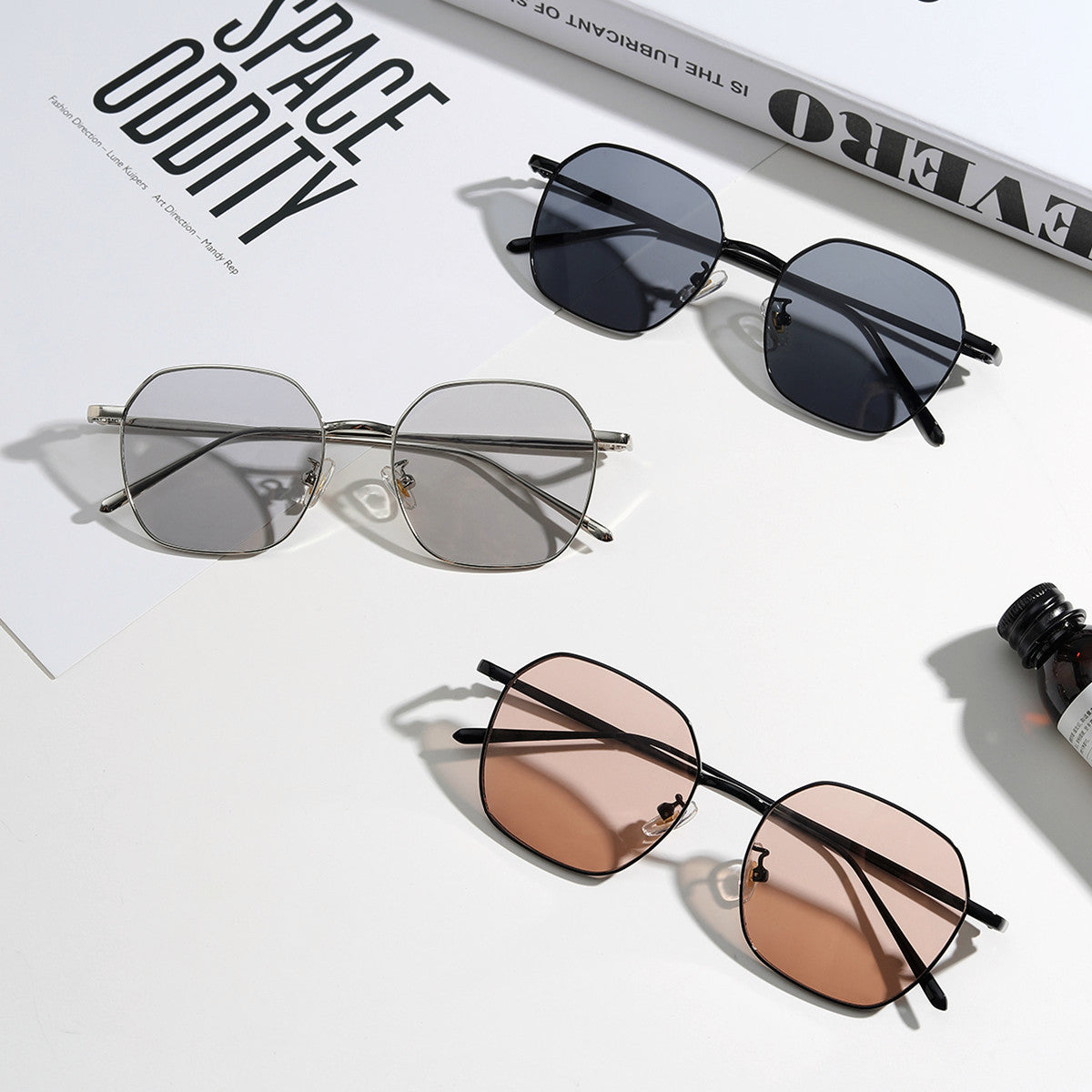 Damen geometrische Sonnenbrille mit modernem Metallrahmen Brehn