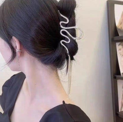 Künstlerischer Schlangen-Design-Haarclip Brehn