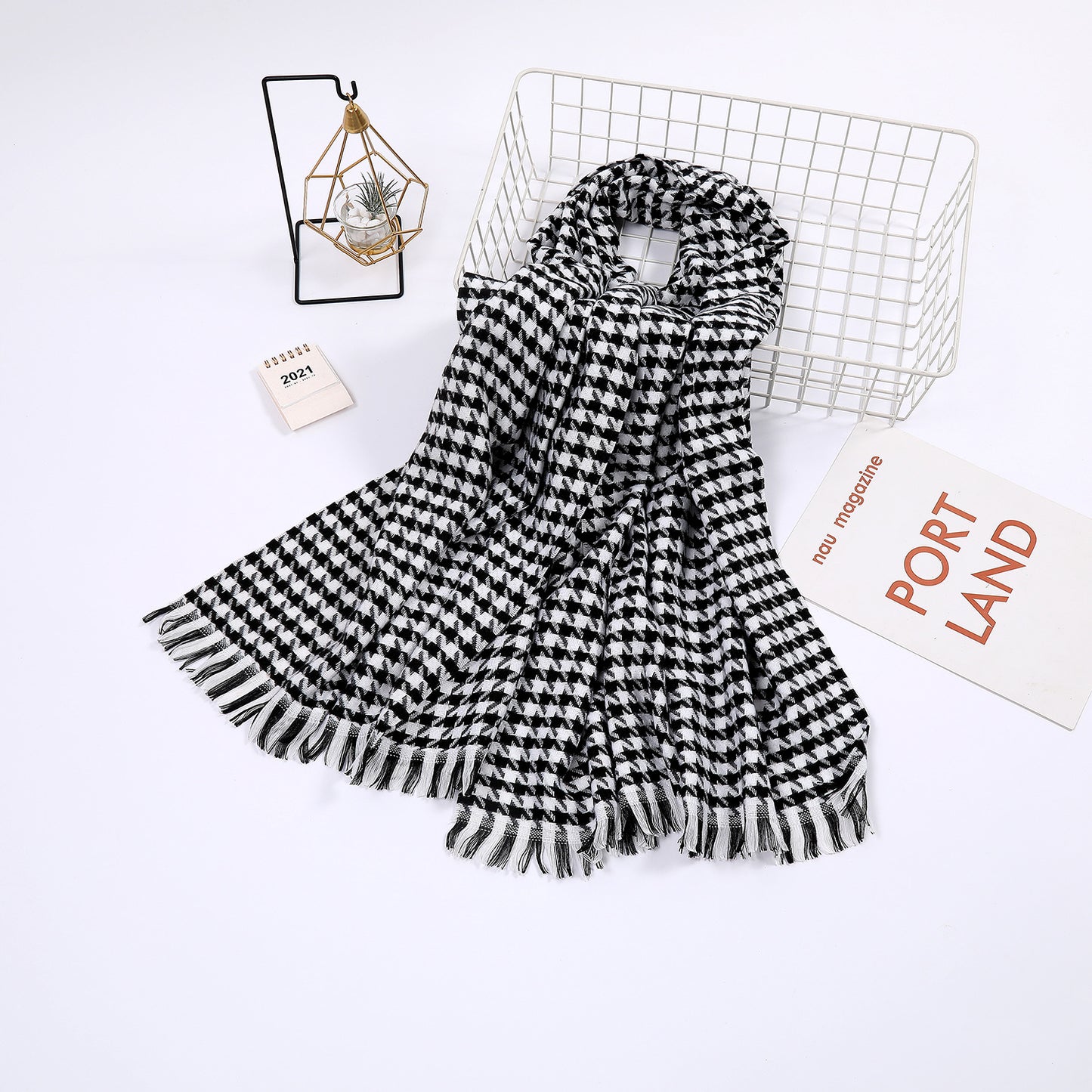 Damen eleganter Schal mit Hahnentrittmuster Brehn