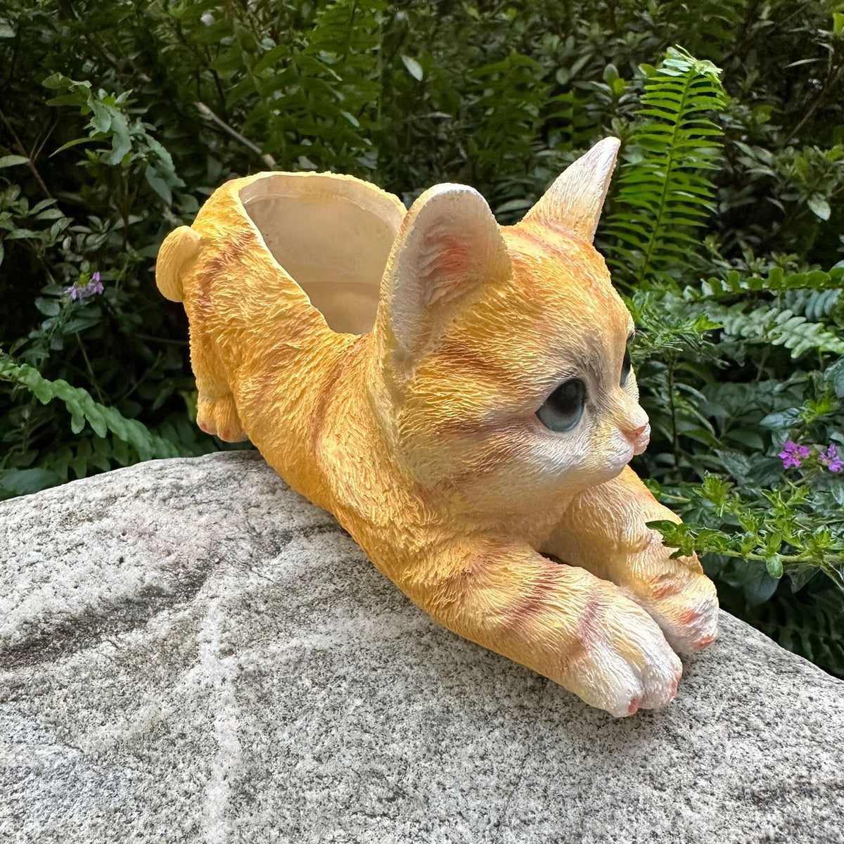 Dekorative Katze mit Pflanzenübertopf Brehn