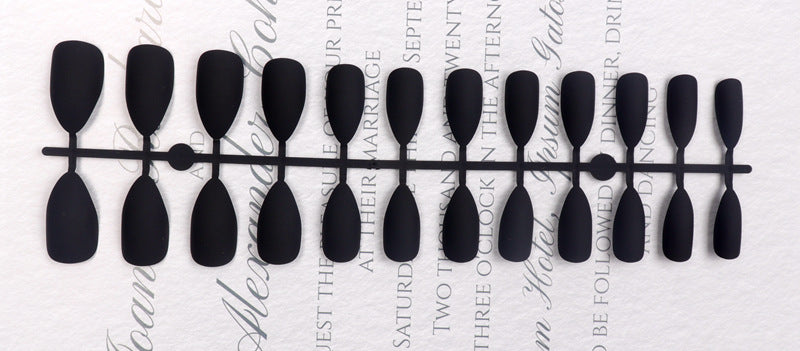 Stiletto Press-On Nail Set Brehn
