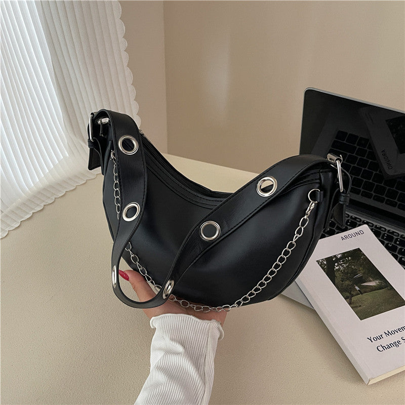 Moderne Hobo-Tasche mit Kettenhenkeln Brehn