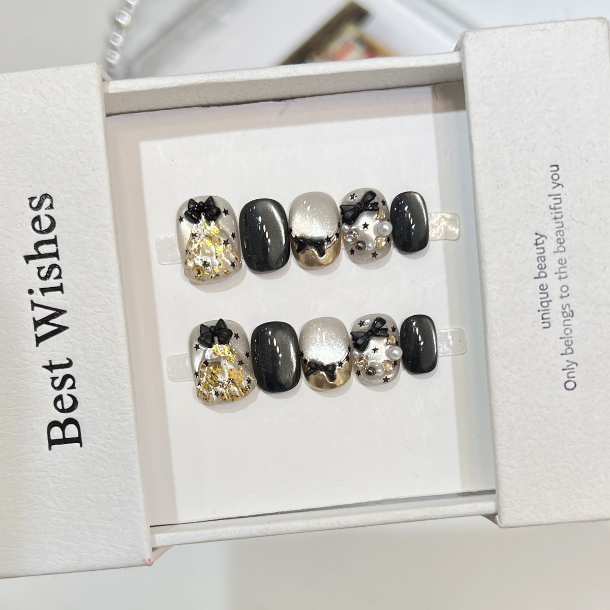 Glitzerndes Press-On Nagelkunst-Set mit Schneeflocken-Design Brehn