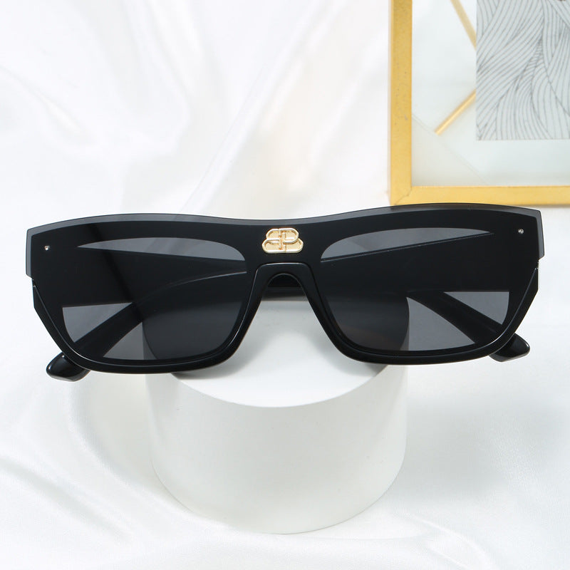 Damen modische oversized Sonnenbrille mit markantem Design Brehn