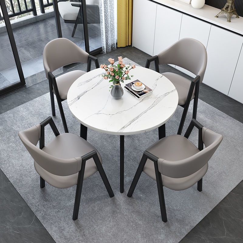 Esszimmerstuhl mit ergonomischer Polsterung und modernem Design Brehn