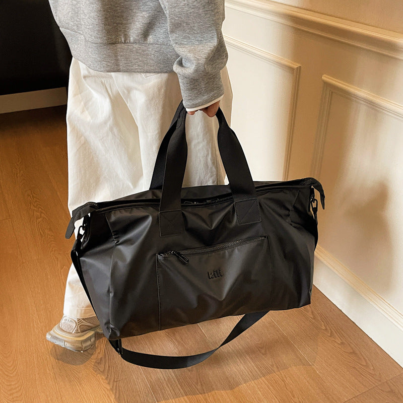Sportliche Reisetasche Mit Multifunktionalem Fächersystem Brehn