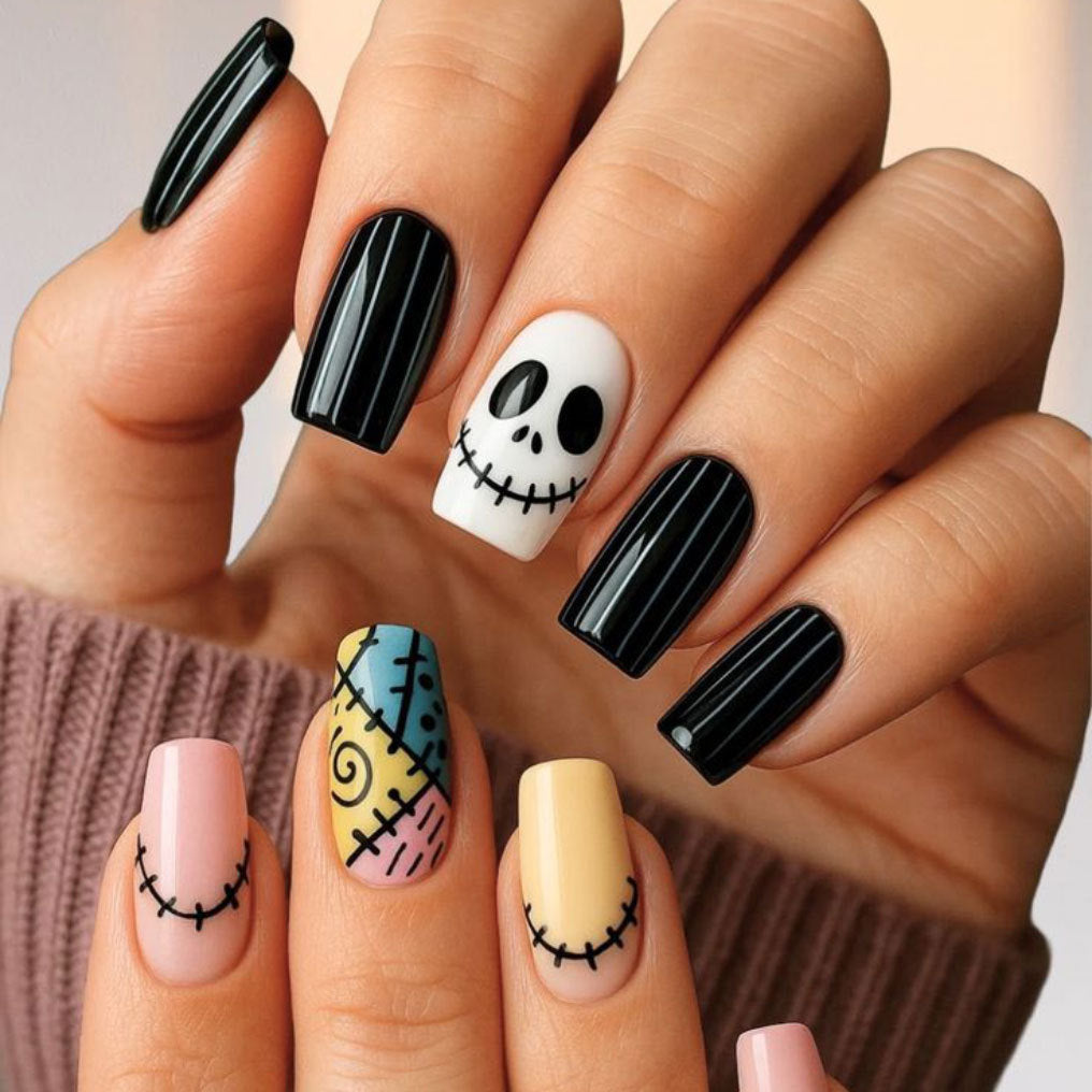 Künstlerische Halloween Nagelkunst
