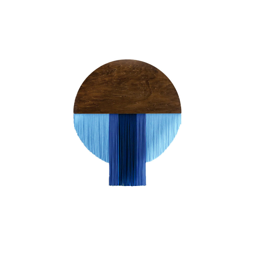 Wandbehang aus gefärbtem Garn und Holz