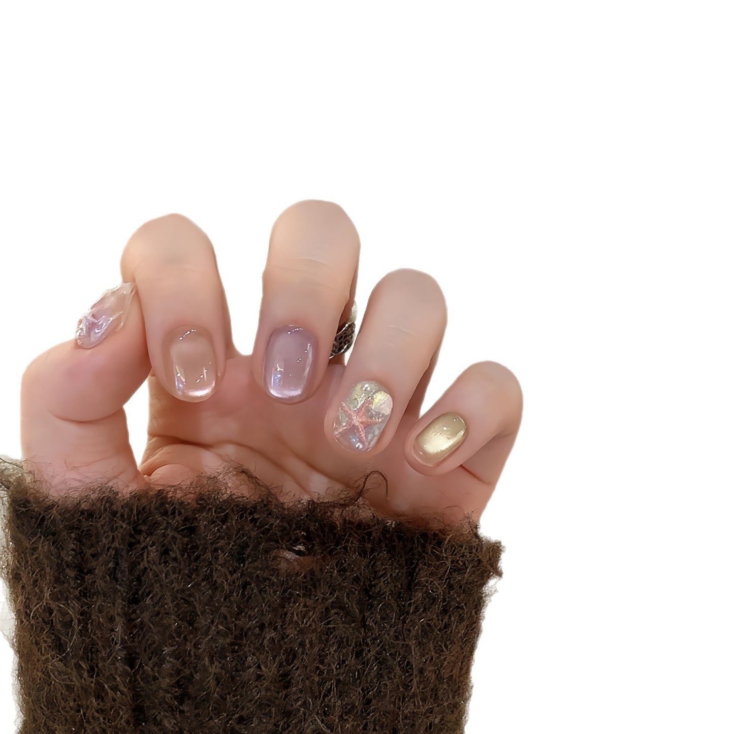 Kunstnagelset mit Schimmernden Akzenten Brehn