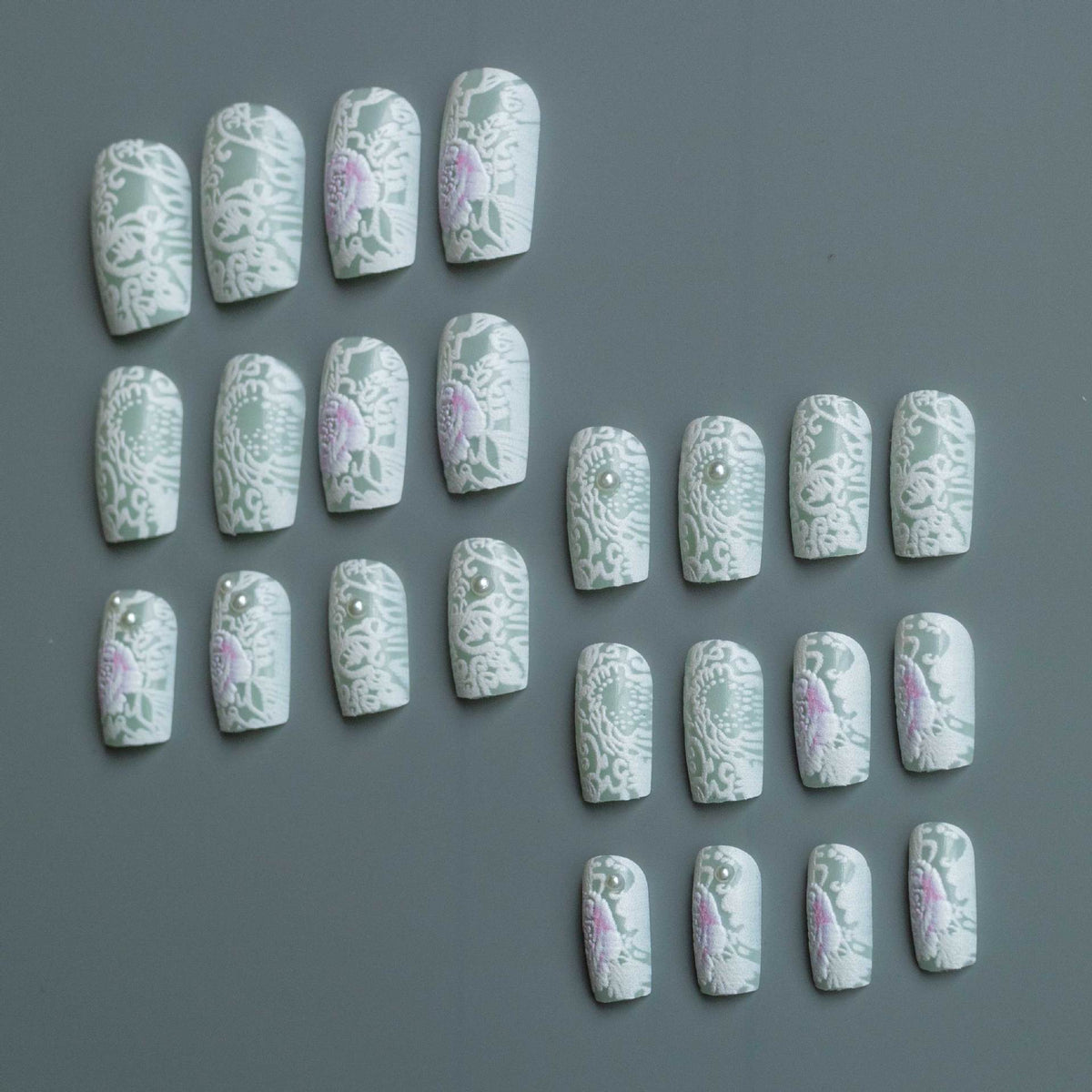 Aufwendige Blumen-Spitzen-Nagelkunst