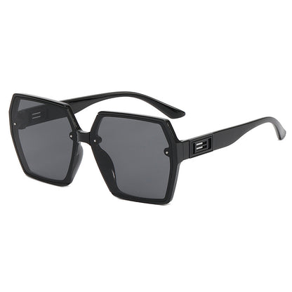 Übergroße sechseckige Sonnenbrille
