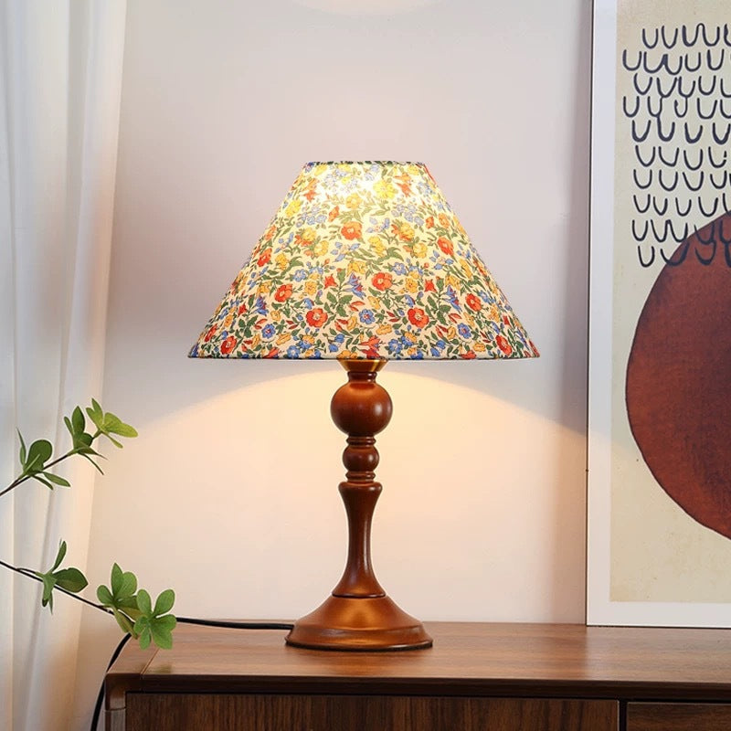 Zeitgenössische Blumendekorierte Tischlampe