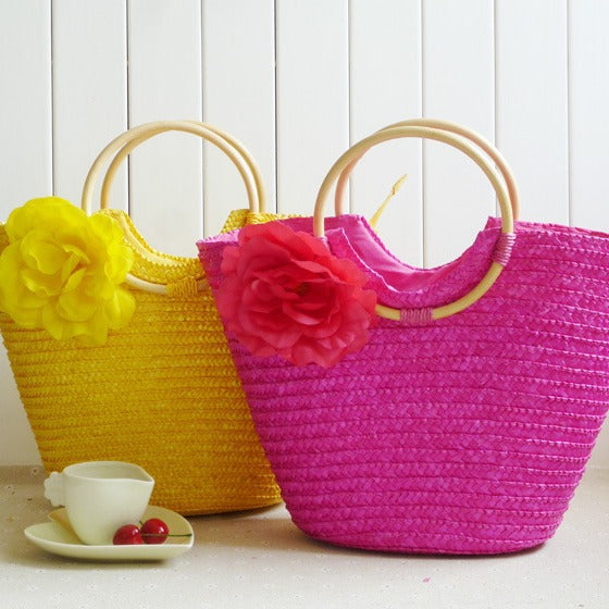 Elegante Basttasche mit Floralen Akzenten Brehn