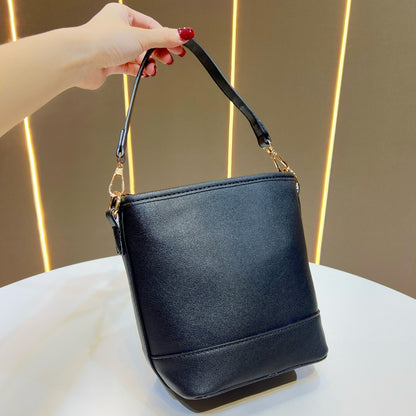 Strukturierte Handtasche