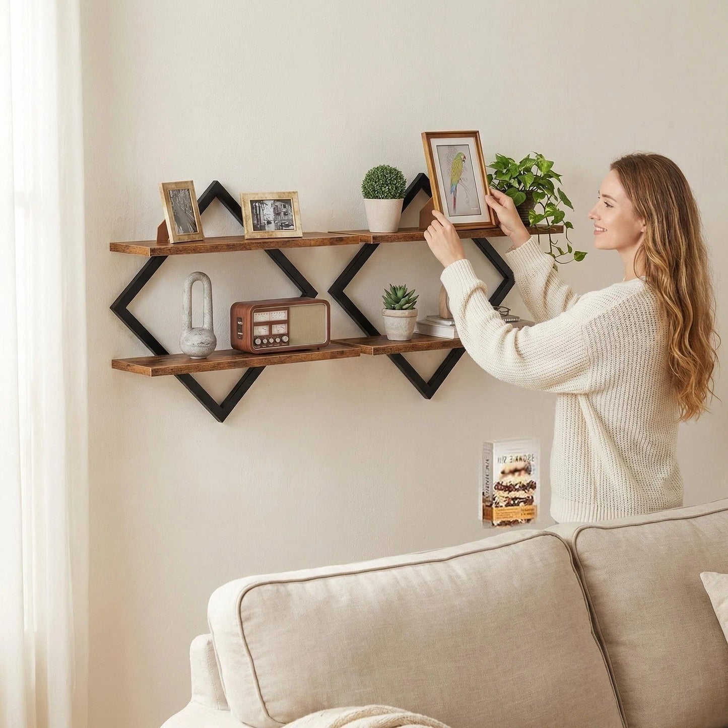 Wandregal mit Modernem Zickzack-Design Brehn