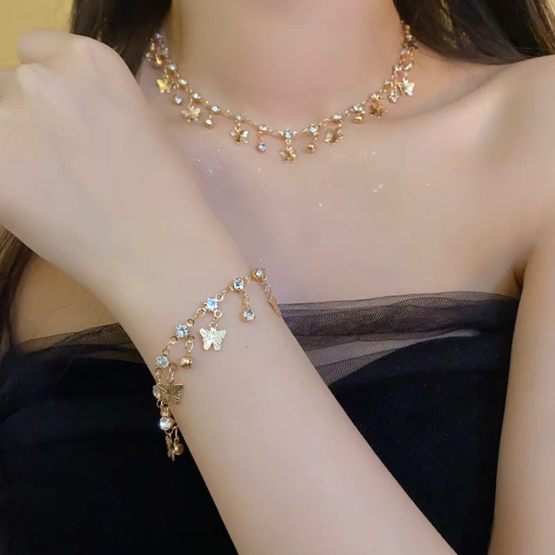 Elegantes Blattdesign Brehn-Halskette