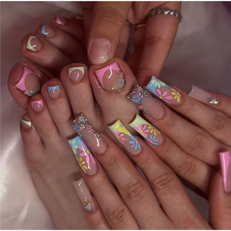 Künstlerische Blumen Press-On Nagelkunst Brehn