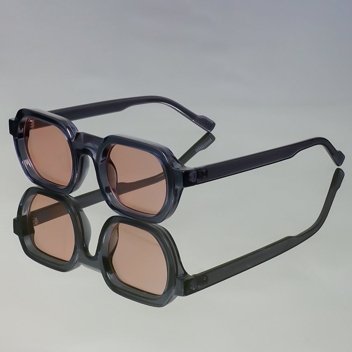 Damen modische Sonnenbrille im modernen Design mit breitem Rahmen Brehn