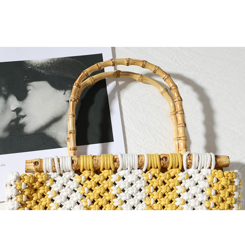 Stilvolle, Geflochtene Handtasche mit Einzigartigem Karomuster Brehn