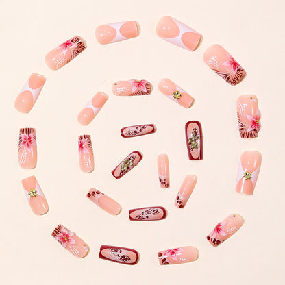 Stylische Blumen- und Tiermotiv-Nagelkunstverlängerungen Brehn