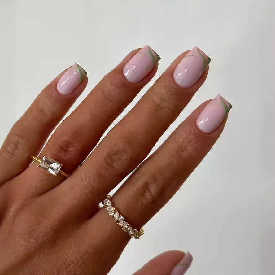 Kreative Nagelgestaltung mit eleganten Farbverläufen Brehn