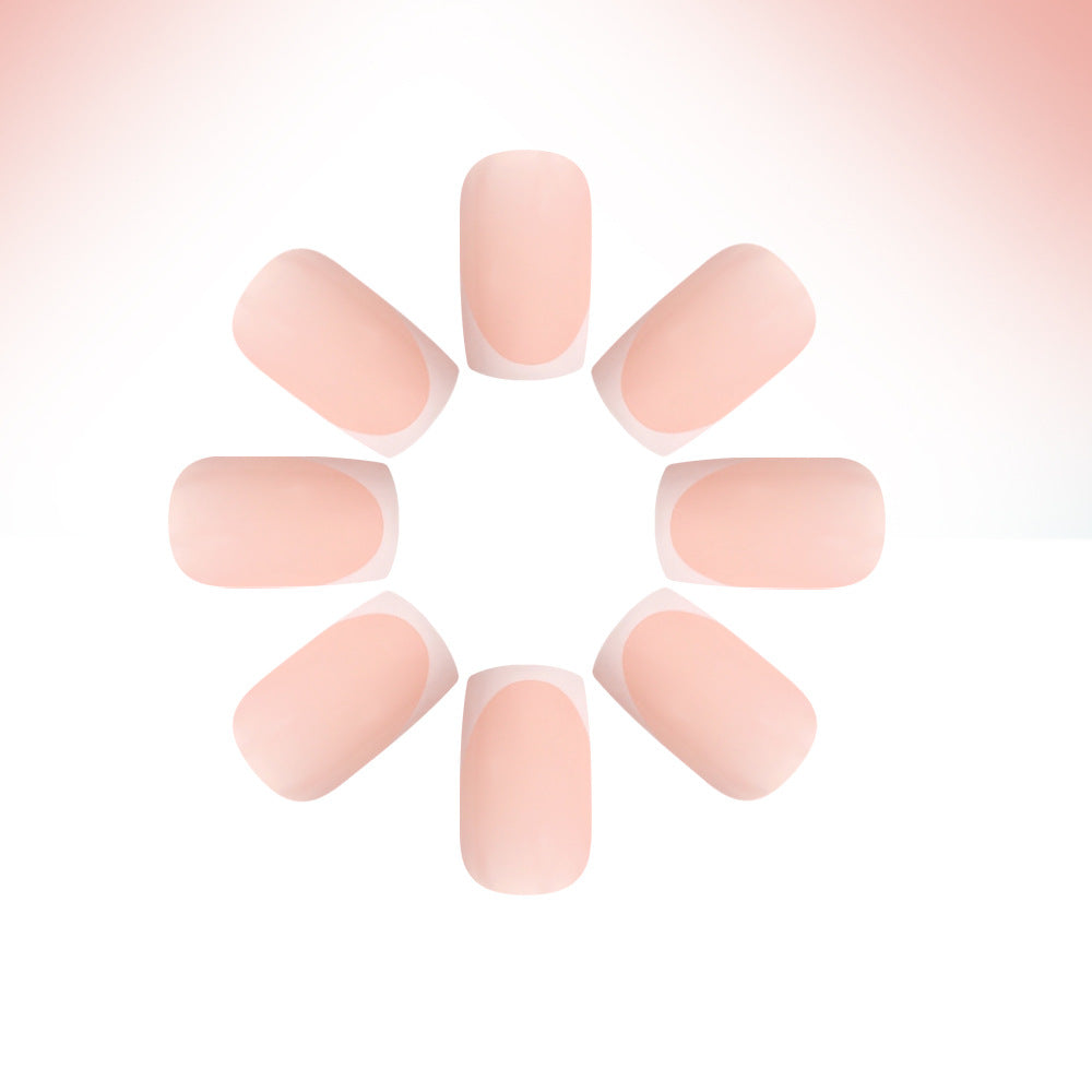 Elegante French Tip Druck-Nägel Brehn