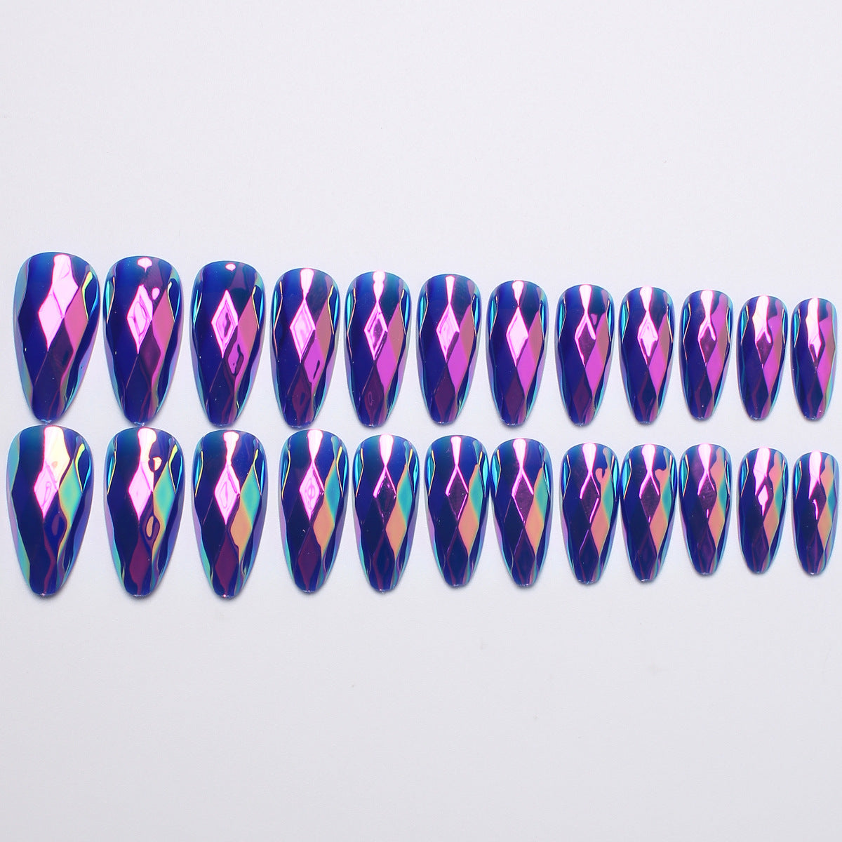 Diamantförmiges Press-On Nagelset Brehn