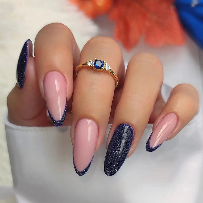 Künstlerisches Herz-Akzent Press-On Nagelset Brehn