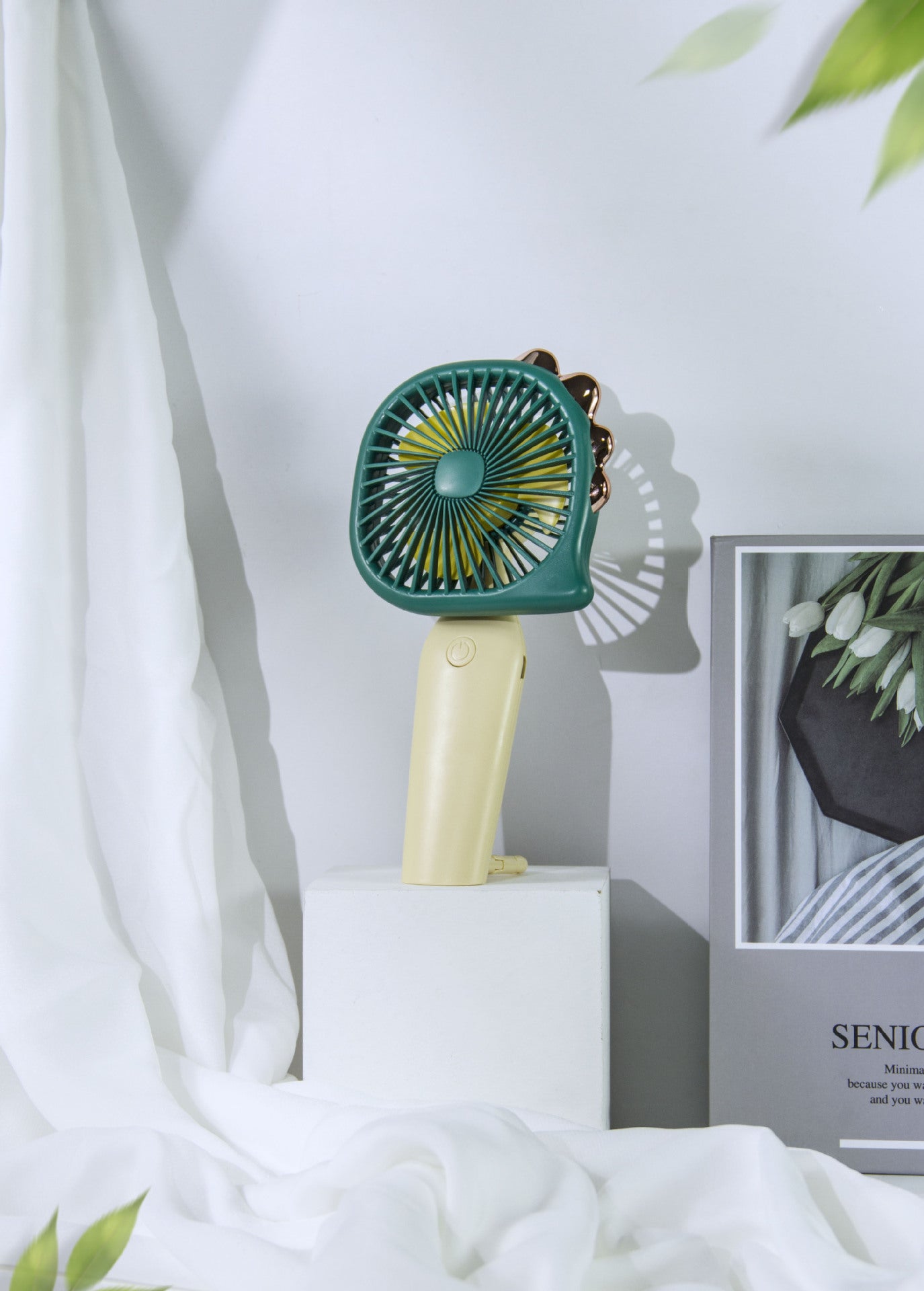 Kompakter wiederaufladbarer Handventilator Brehn