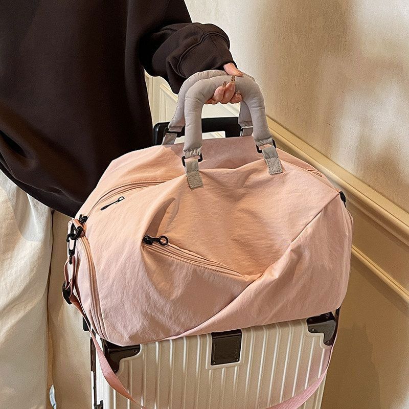 Vielseitige leichte Reisetasche Brehn